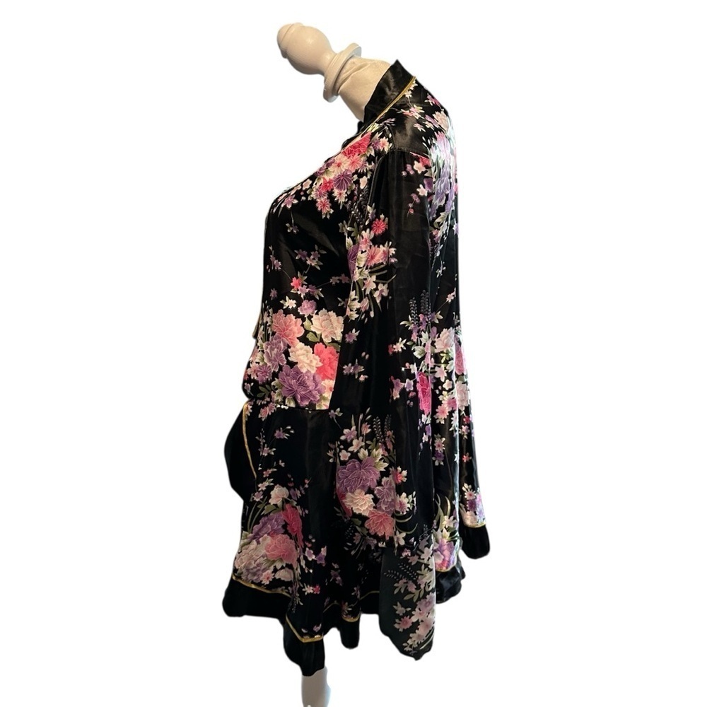 Floral Kimono Jacket - Picture 3 of 3